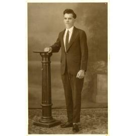 Family photograph from the Quelch Forno collection : Tom Forno studio portrait