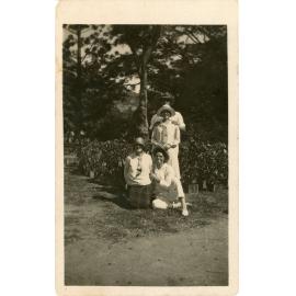 Family photograph from the Quelch Forno collection : Sam Cullen at rear, Flo, alma and Tom