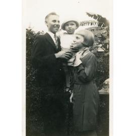 Siblings Noel, Ron and Elsie Quelch