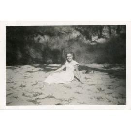 Family photograph from the Quelch Forno collection : Beryl Forno posing for an outdoor photograph