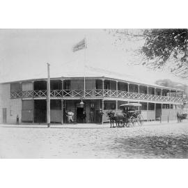 The Criterion Hotel, the Strand, Townsville, 1902