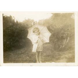 Family photograph from the Quelch Forno collection : Beryl, June '36