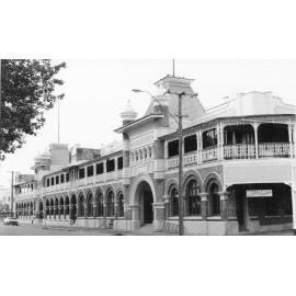 Queen's Hotel, Townsville, June 1973