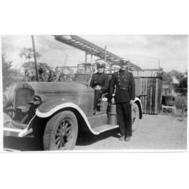 Oonoonba Auxiliary Fire Brigade's fire engine, Townsville, 1942