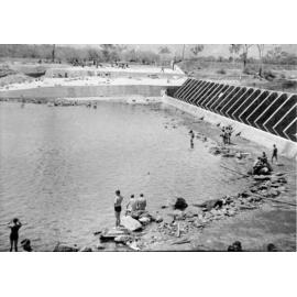 Townsville'e meagre water supply. Gleeson's weir, January 1945