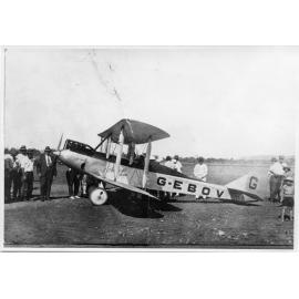 Bert Hinkler arriving in Cloncurry, circa 1928