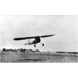 Plane, "Spirit of Aussie", Ayr, 1936