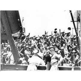 Members of the 24th Aust. Inf. Bde. arrive in Townsville 28.1.44 after fighting for several months in the Finschhafen area, New Guinea