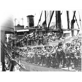 Troops of the 24th Aust. Inf. Bde. arrive in Townsville on 28/1/44 after fighting for several months in the Finschhafen area of New Guinea