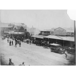 Flinders Street fire (middle section), Townsville, 1915. 