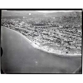 Kissing Point, the Strand and the suburb of North Ward, aerial view, 1968
