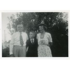 Family photograph from the Quelch Forno collection: Tom, Alma and Ray Forno