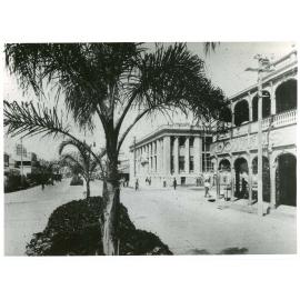 "Broadway" Flinders Street, showing new Government Offices, Townsville, January 1930