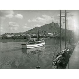 Hayles ferry "Magnetic" in Ross Creek, Townsville, ca.1940