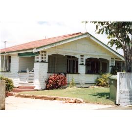 Timber renovation and sympathetic extension, 4 Herbert Street, Melton Hill, Townsville, front, before : 1996 residential grants / Townsville City Council