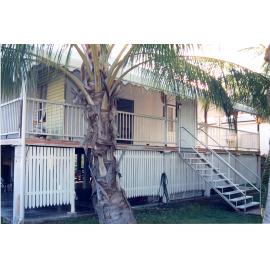 Restoration of verandah, 4 Armstrong Street, Hermit Park, Townsville: 1996 residential grants / Townsville City Council