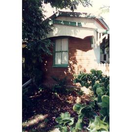 Unidentified house d: 1996-1997 residential grants / Townsville City Council