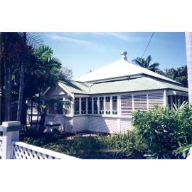 Unidentified house g: 1996-1997 residential grants / Townsville City Council