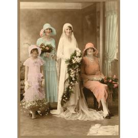 Family photograph from the Quelch Forno collection : Studio portrait of Alma Anderson Forno on her wedding day, with her attendants