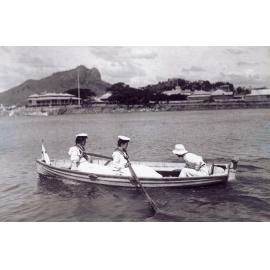 Myra Rendle and friends rowing on Ross Creek, Townsville, ca.1905