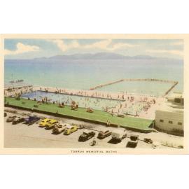 Postcard from the Quelch Forno collection : Tobruk Memorial Baths, the Strand, Townsville