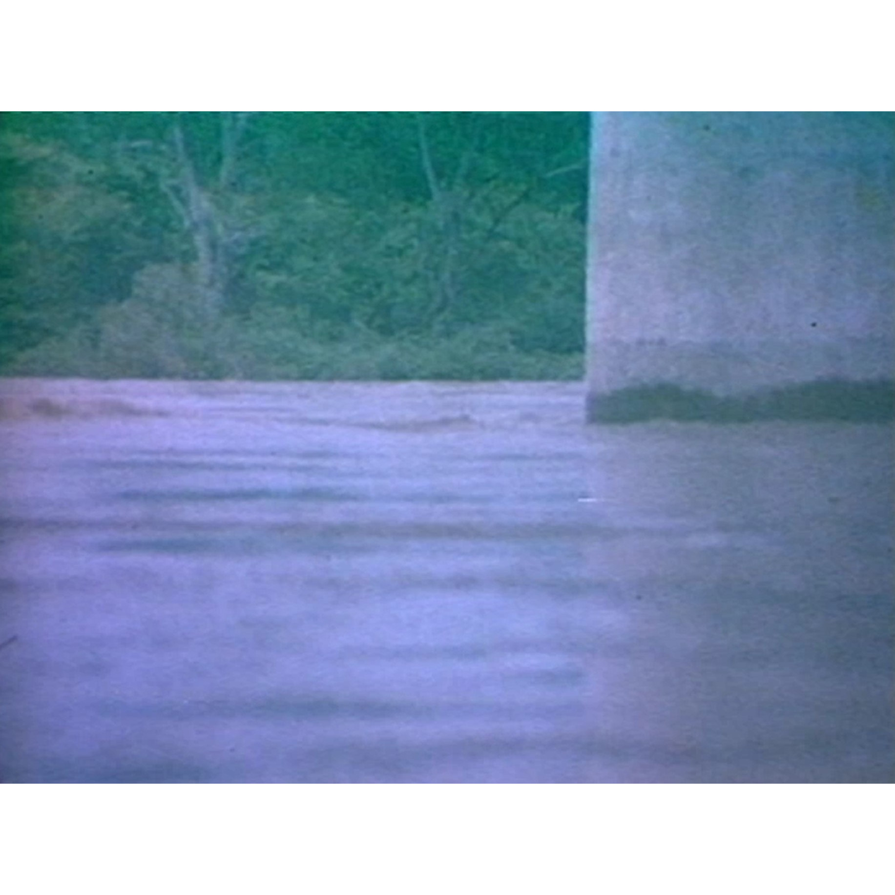 Burdekin Dam, river in flood