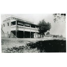 Federal Hotel, Dean Street, South Townsville, ca. 1930
