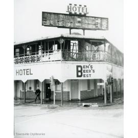 Fire at Victoria Bridge Hotel, Townsville, 21 June, 1970