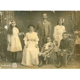 Hillman family photograph, Townsville, ca. 1913