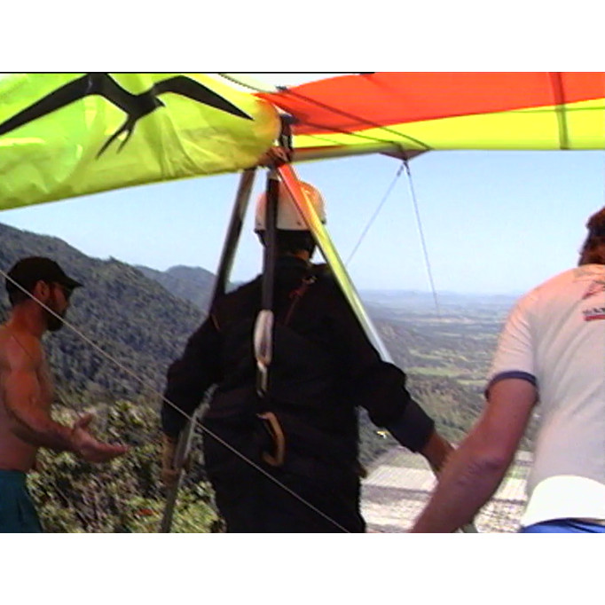 News file: hang-gliding
