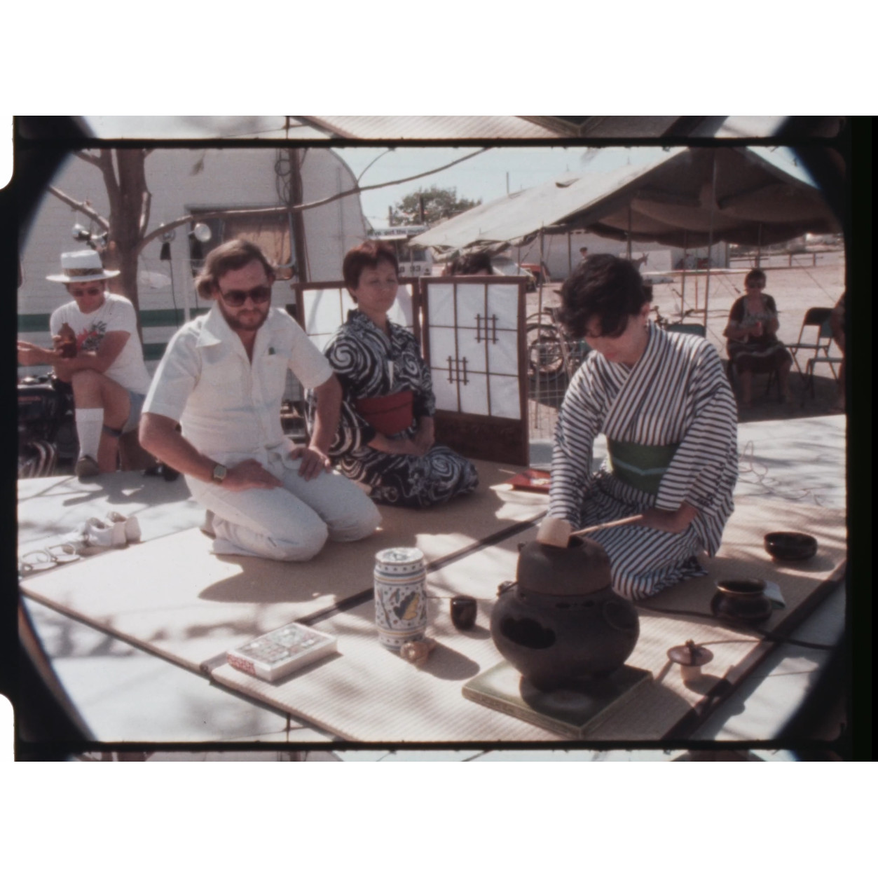 Seed spitting, Japanese tea ceremony