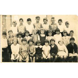 Class photograph, Railway Estate State School, Townsville, ca. 1935