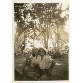 Val James and Jean, Townsville, ca. 1946