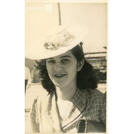 Grace Burgess (Matthews), Townsville, ca. 1946