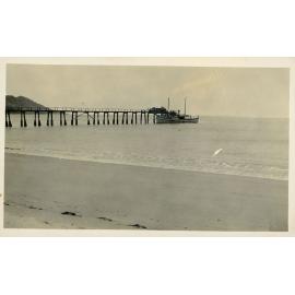 Horseshoe Bay jetty, Magnetic Island, [between 1908 and 1930].