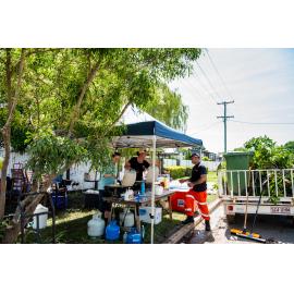 SES Volunteer visiting food and beverage tent, Hermit Park, 2019