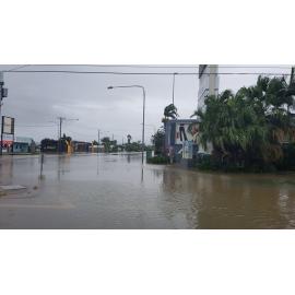 Flooded intersection at Kings Road and Woolcock Street, 2019.