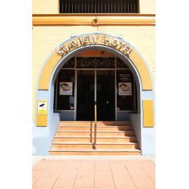 Entrance to the Seaview Hotel on the Strand, Townsville, 24 April 2017