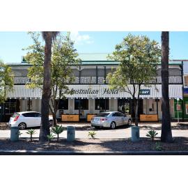 The Australian Hotel, Palmer Street, South Townsville, 1 December 2017